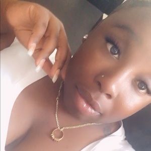 Meet your Posher, Keisha